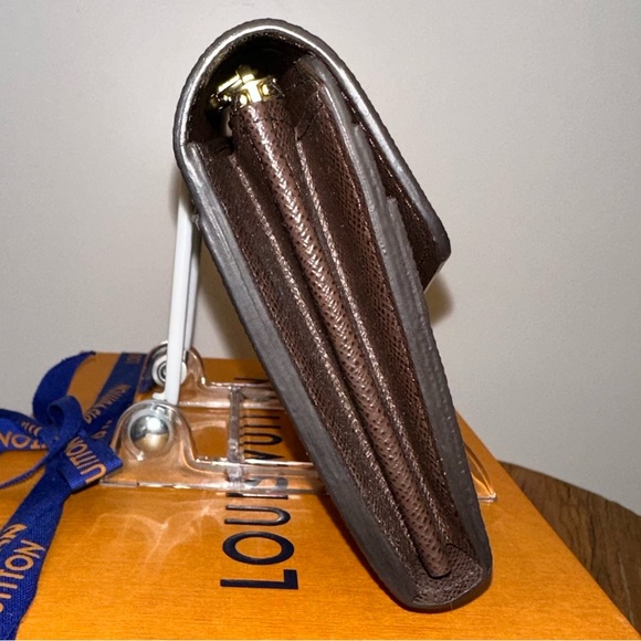 *SOLD* Louis Vuitton Damier Ebene Sarah Wallet - Picture 4 of 12